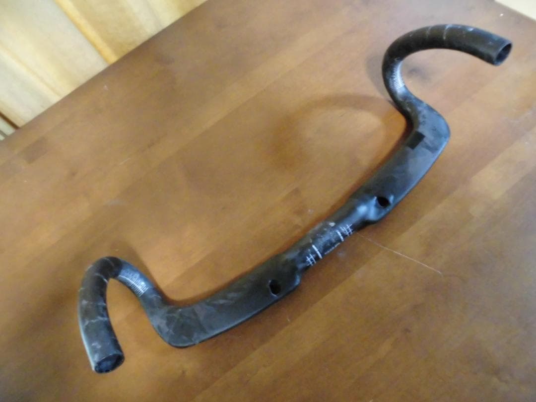 3T aeronova team 　カーボンハンドル 　420mmΦ31.8