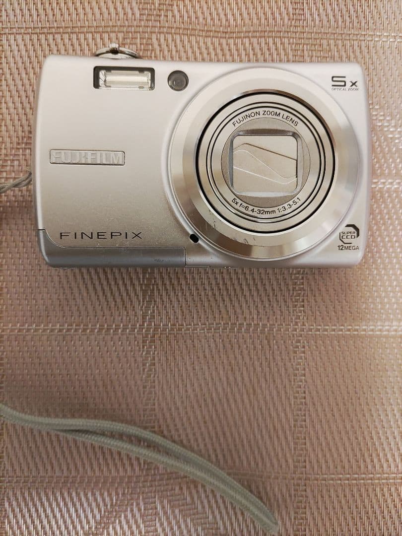 FUJIFILM FinePix F100fd コンデジ デジカメ