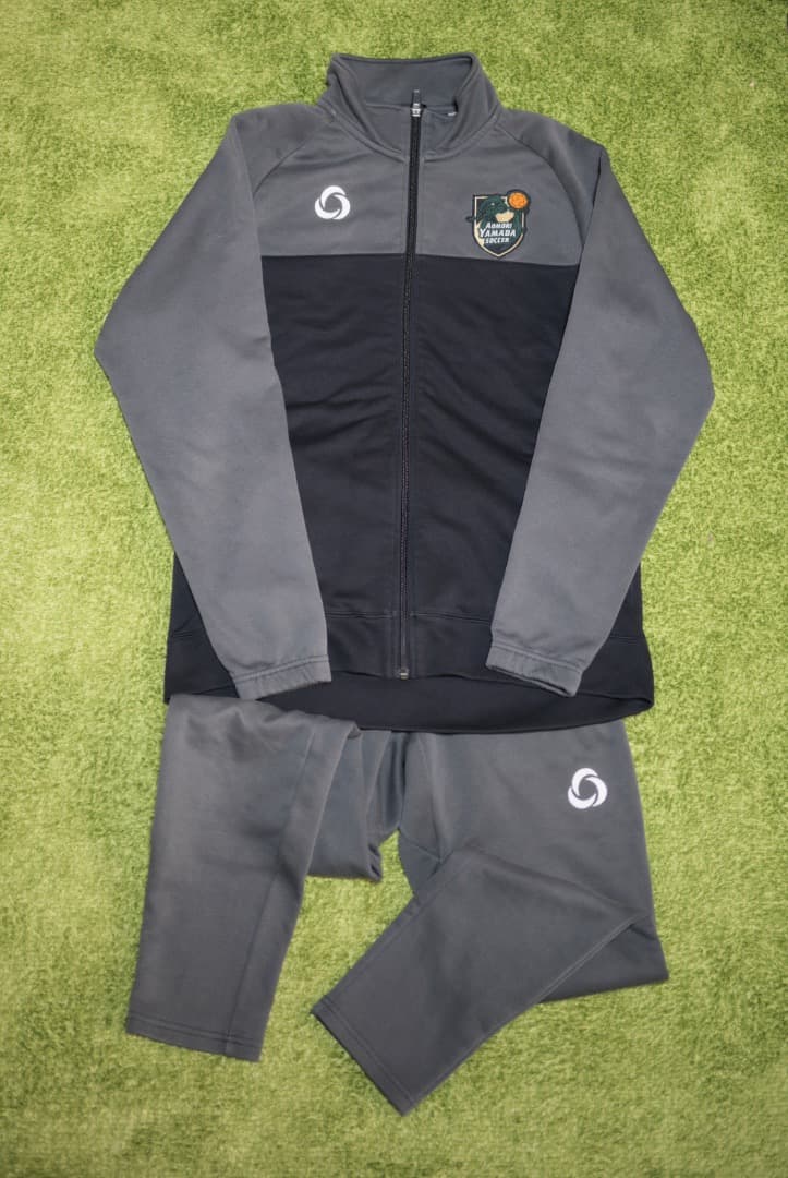 青森山田サッカー部　トップチームセットアップ　Mサイズ