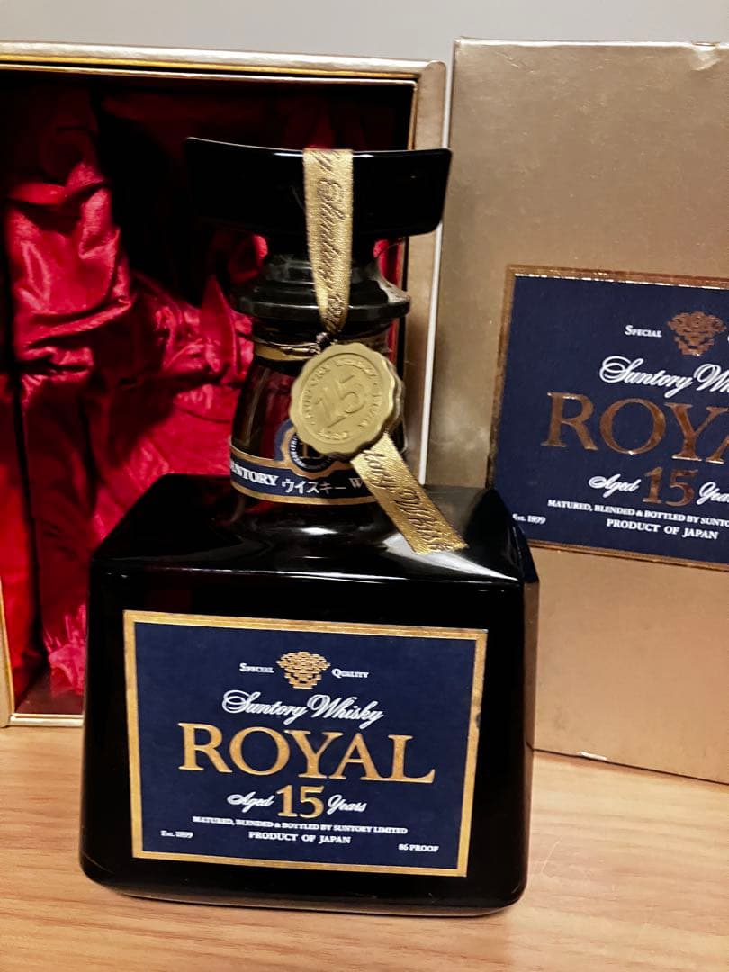サントリーウイスキー ローヤル15年/ブルーラベル/700ml/箱入り