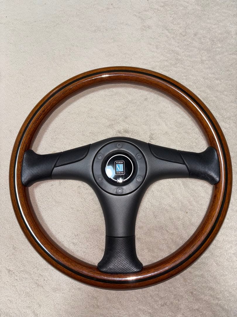 ナルディ　ステアリング Z5（NARDI Z5）