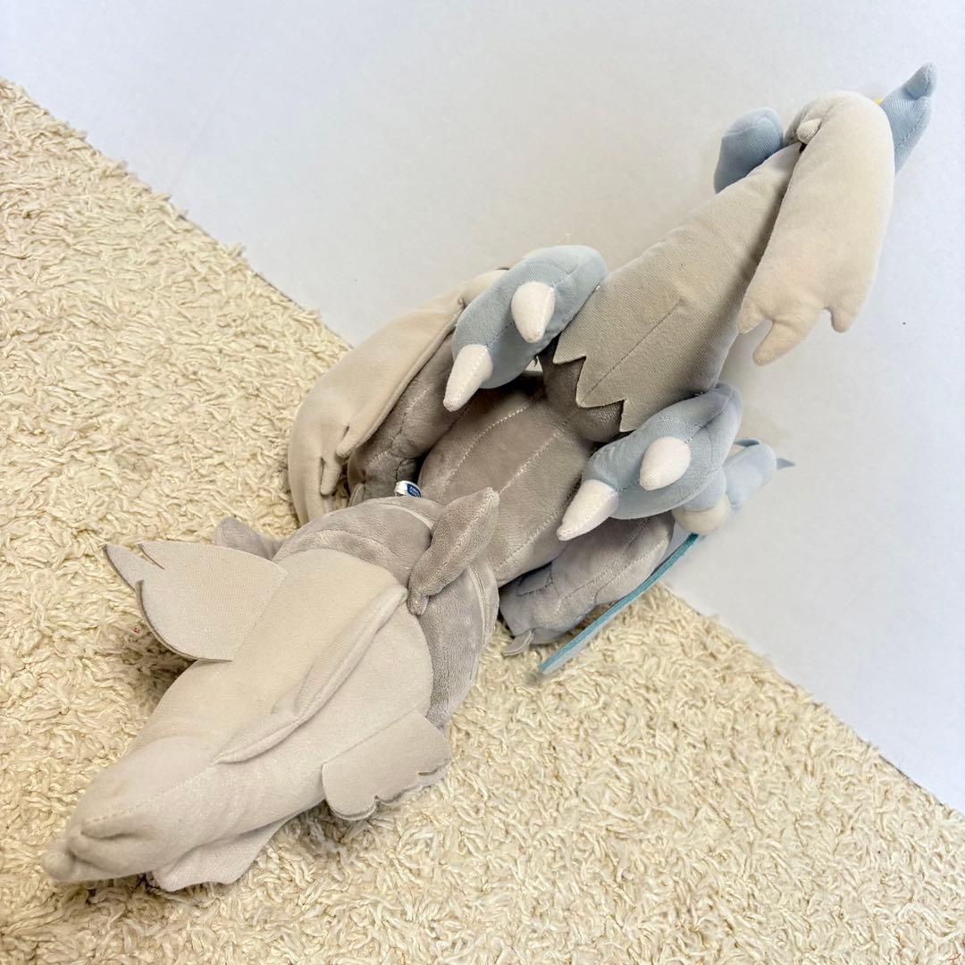 キュレム　ぬいぐるみ　ホワイトキュレム　ブラックキュレム　タカラトミー　TOMI