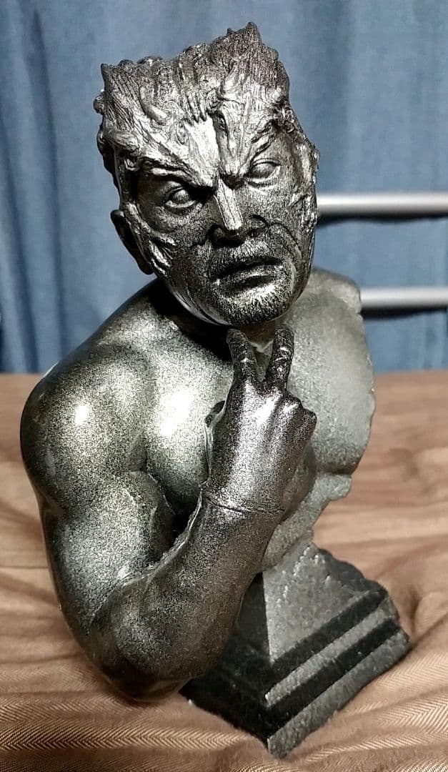 グレートムタ 胸像 双龍ver. 直筆サイン入りポストカード付き スタチュー