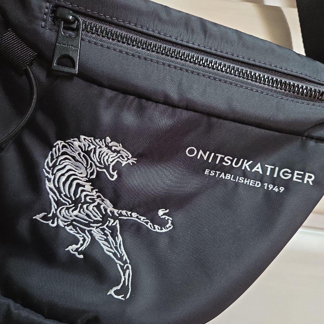 Onitsuka Tiger　ショルダーバッグ