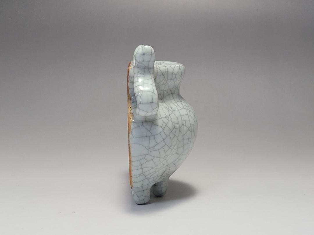 白磁 貫入 三足香炉型 掛花入 明清時代 幅約8.7cm