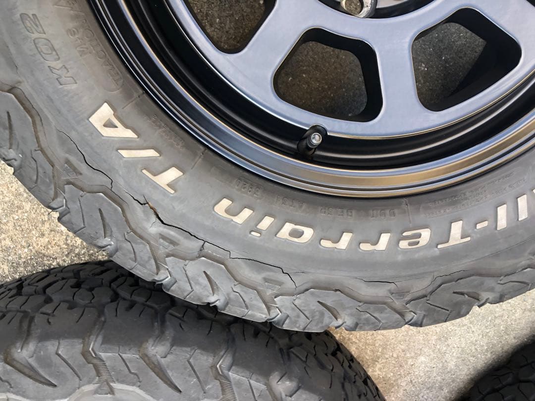 ハイエース　アルミ　ホイール　デイトナ　Daytona JWL-T VIA 16