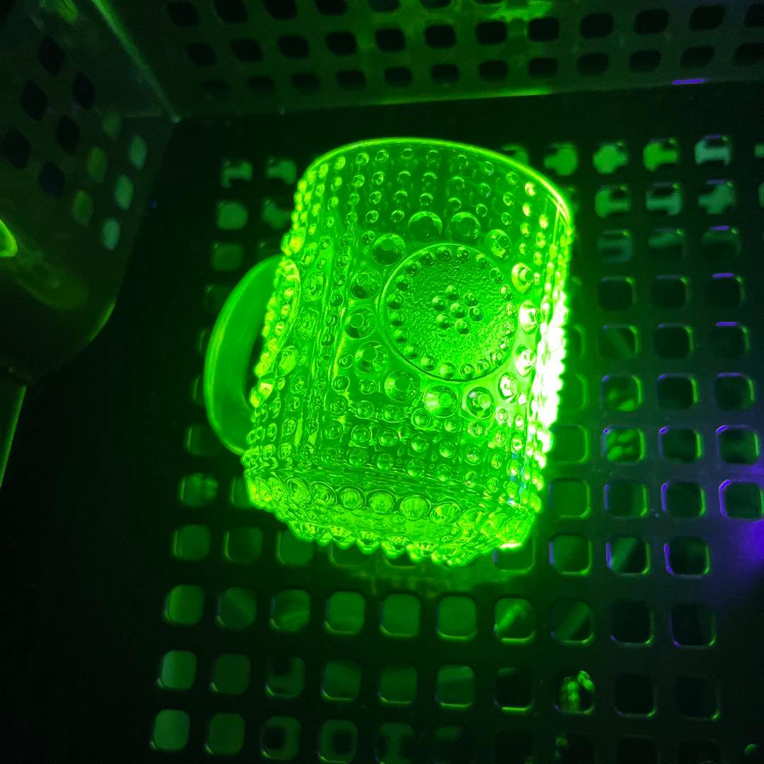 骨董　時代ガラス　フィンランド　グラッポニア マグカップ　ウランガラス１客②