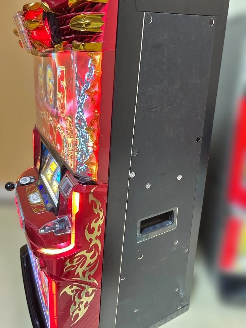 美品　動作品　送料込み！　ハーデス　解き放たれし槍撃