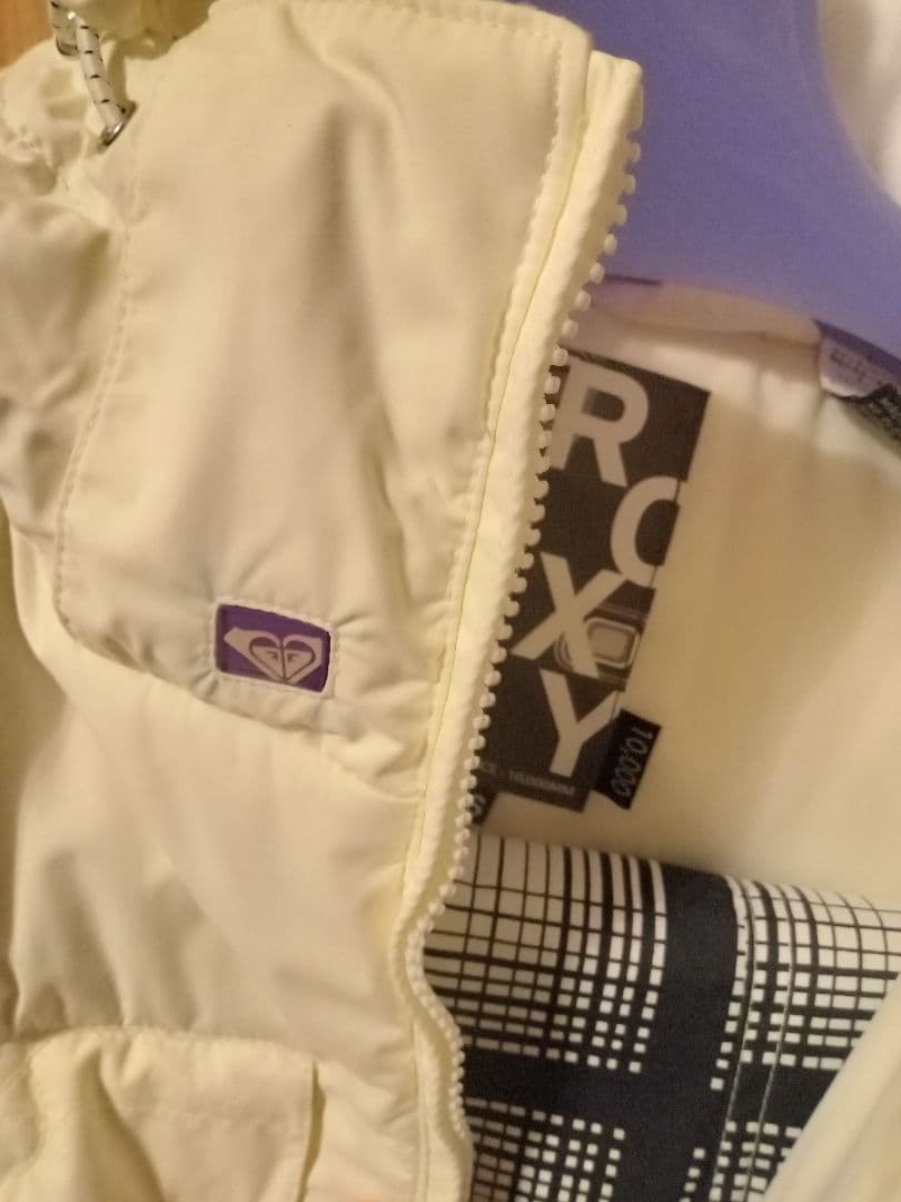 希少ROXY★ENDURANCE★タグ付未使用スノーボードウェアレディース上下