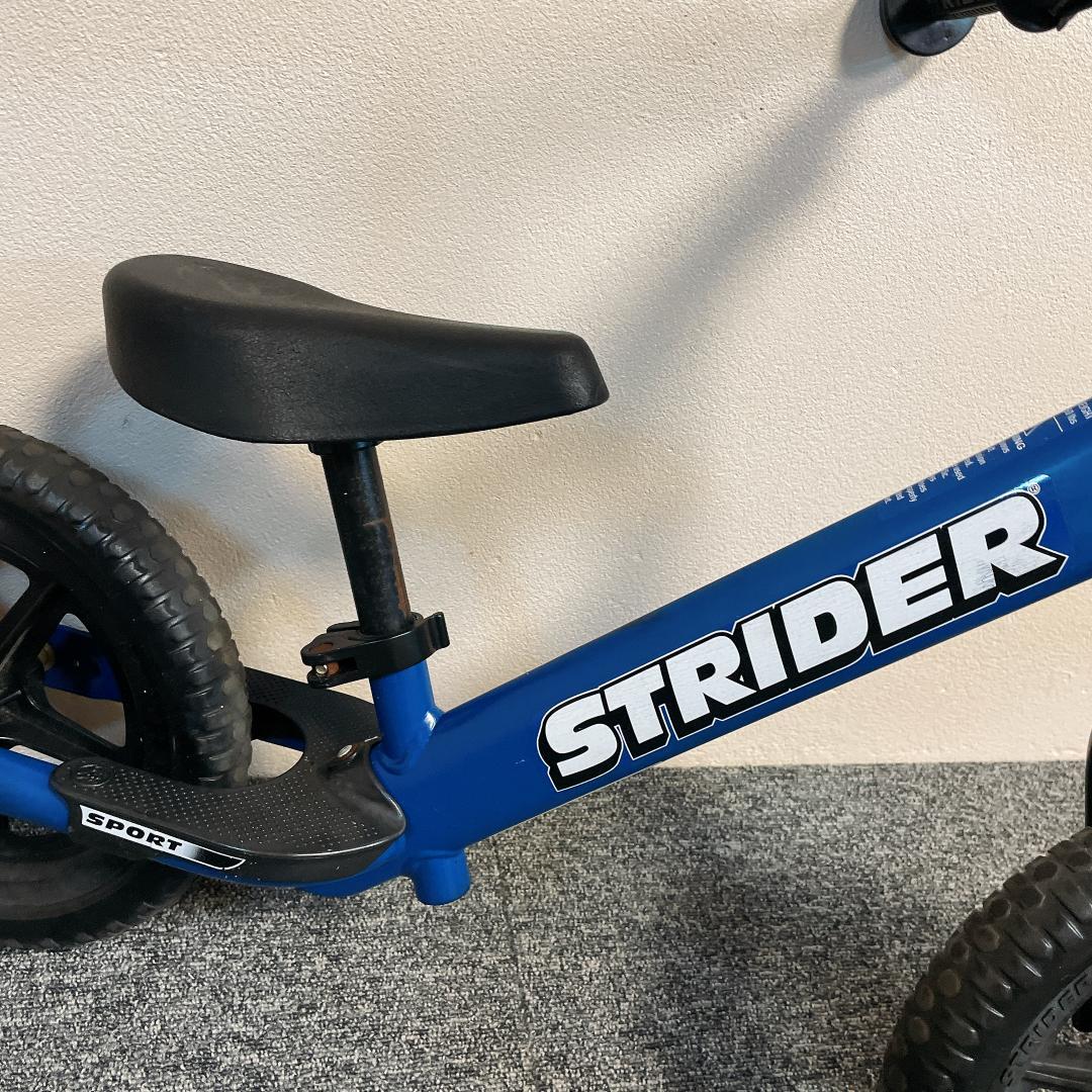 希少　マットブルー　ストライダー スポーツモデル 12インチ STRIDER