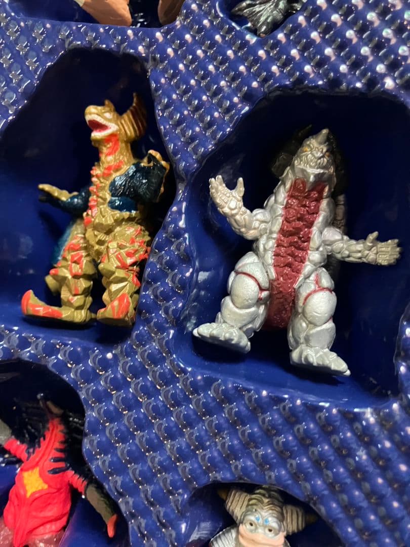 【ウルトラマン　ティガ・ウルトラ　モンスター超全集】3点セット　レア　欠品あり