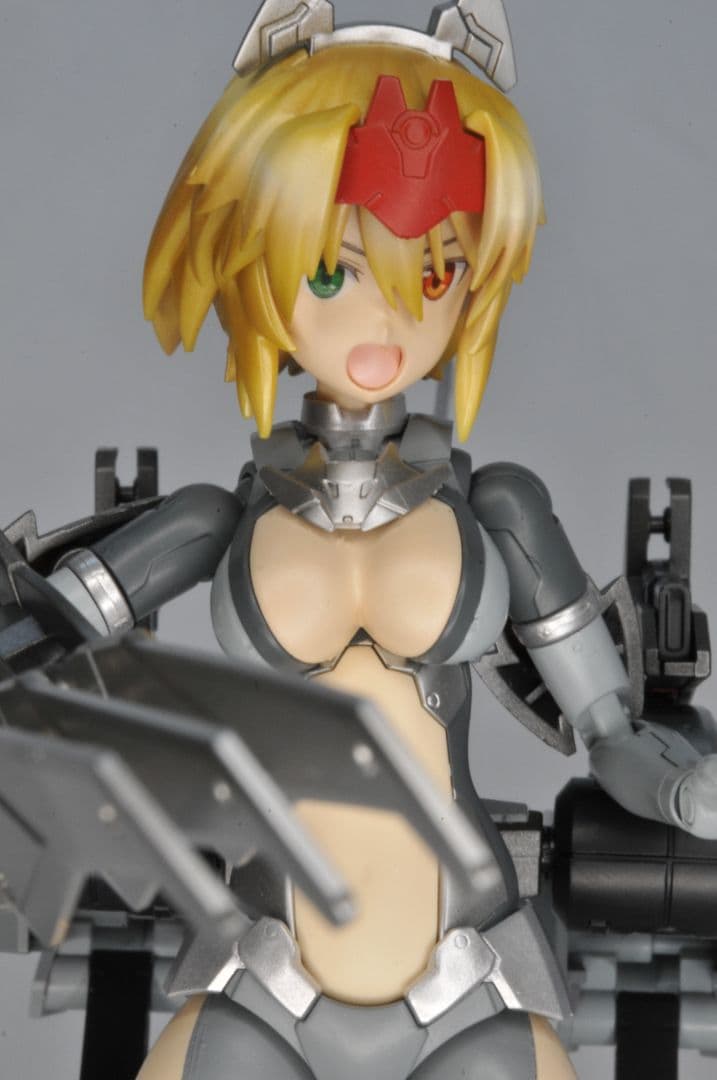 【30MS】バンダイ　アルカ=カルティー　ミリタリーテイスト　全塗装完成品