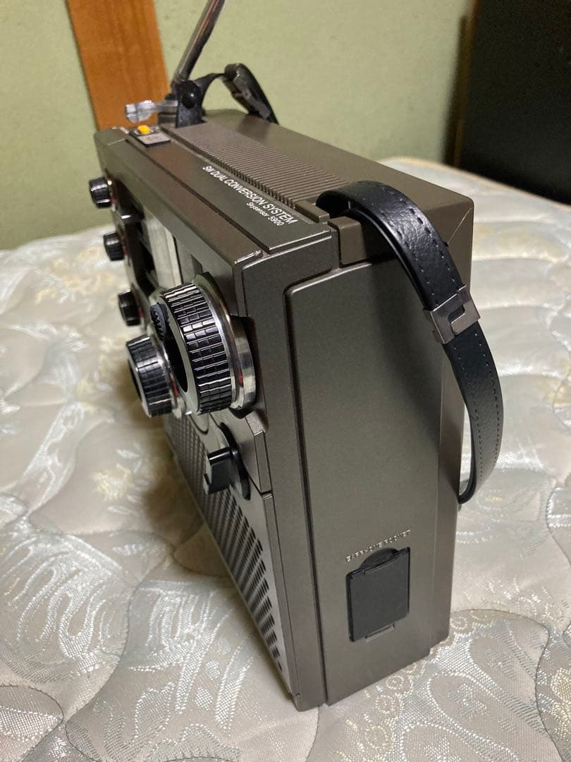 ソニー　ICF-5900 スカイセンサー　BCLラジオ　ジャンク扱い