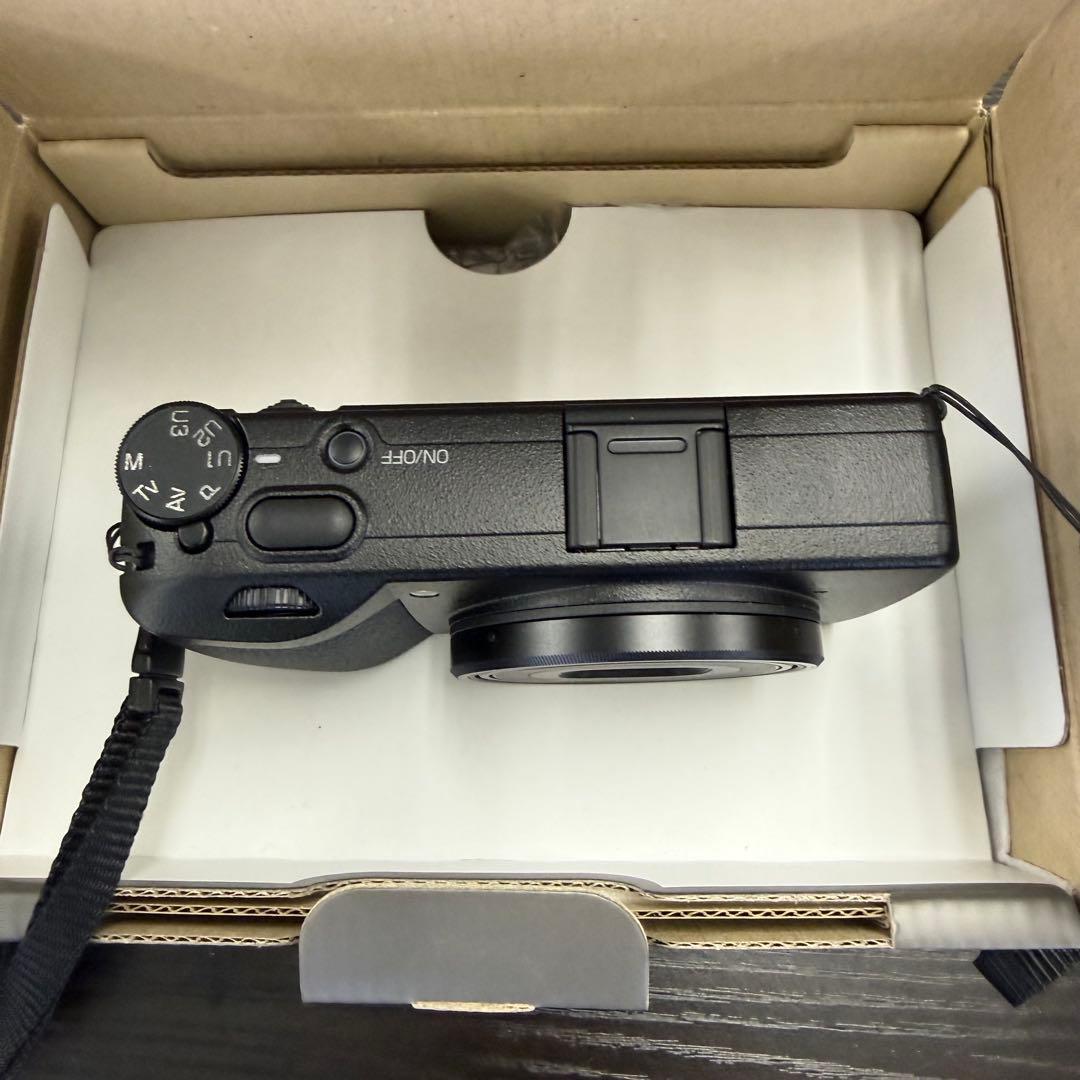【極美品】RICOH GR IIIx リコー GR3x おまけケース付 デジカメ