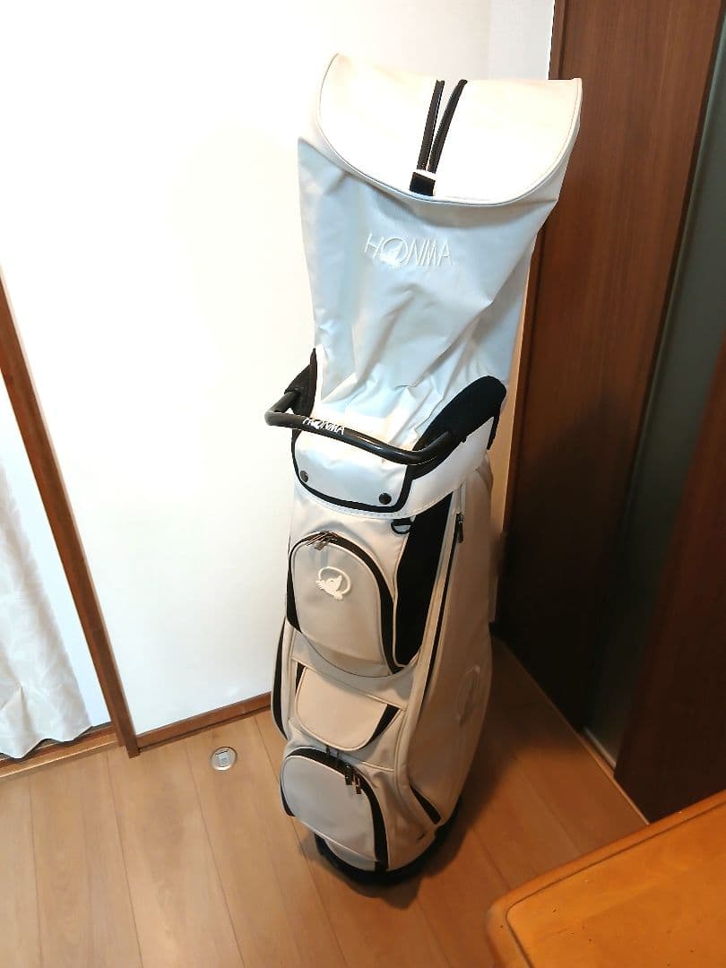【mako 】本間ゴルフ キャディバッグ ホワイト