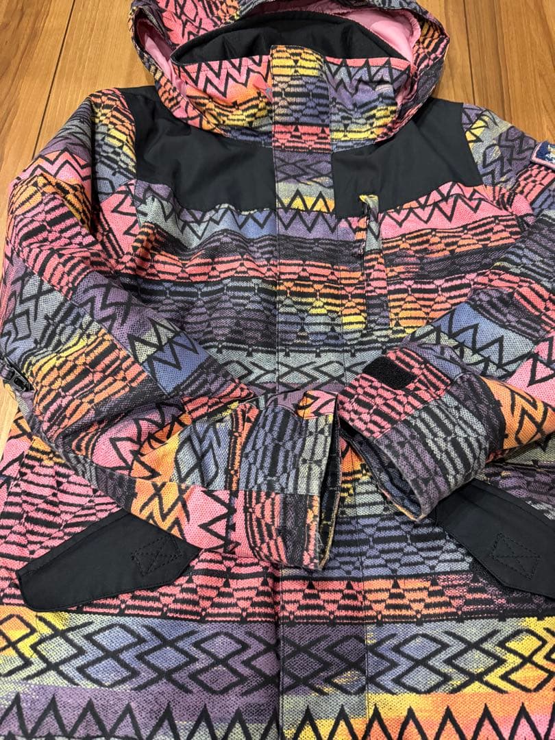 バートンBURTONキッズ M スノーボードウエア　上下セット140スキーウエア