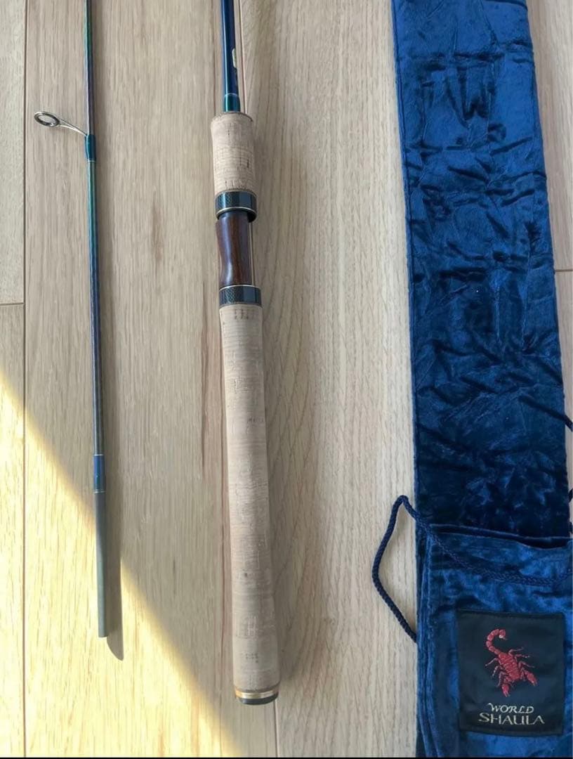 【美品】シマノ ワールドシャウラ 2701FF-2 ブルー