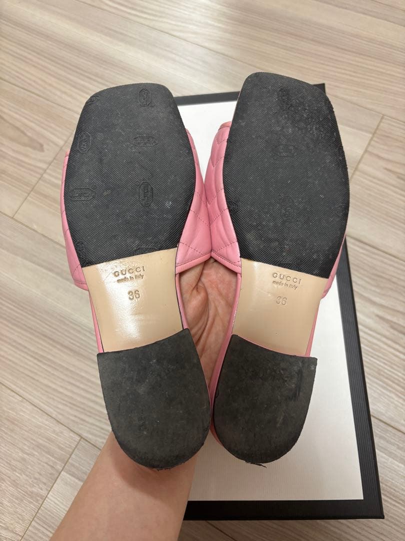 GUCCI ピンクGGロゴ サンダル