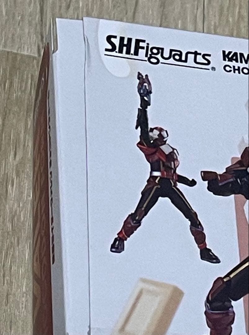 S.H.Figuarts 仮面ライダーヴァレン