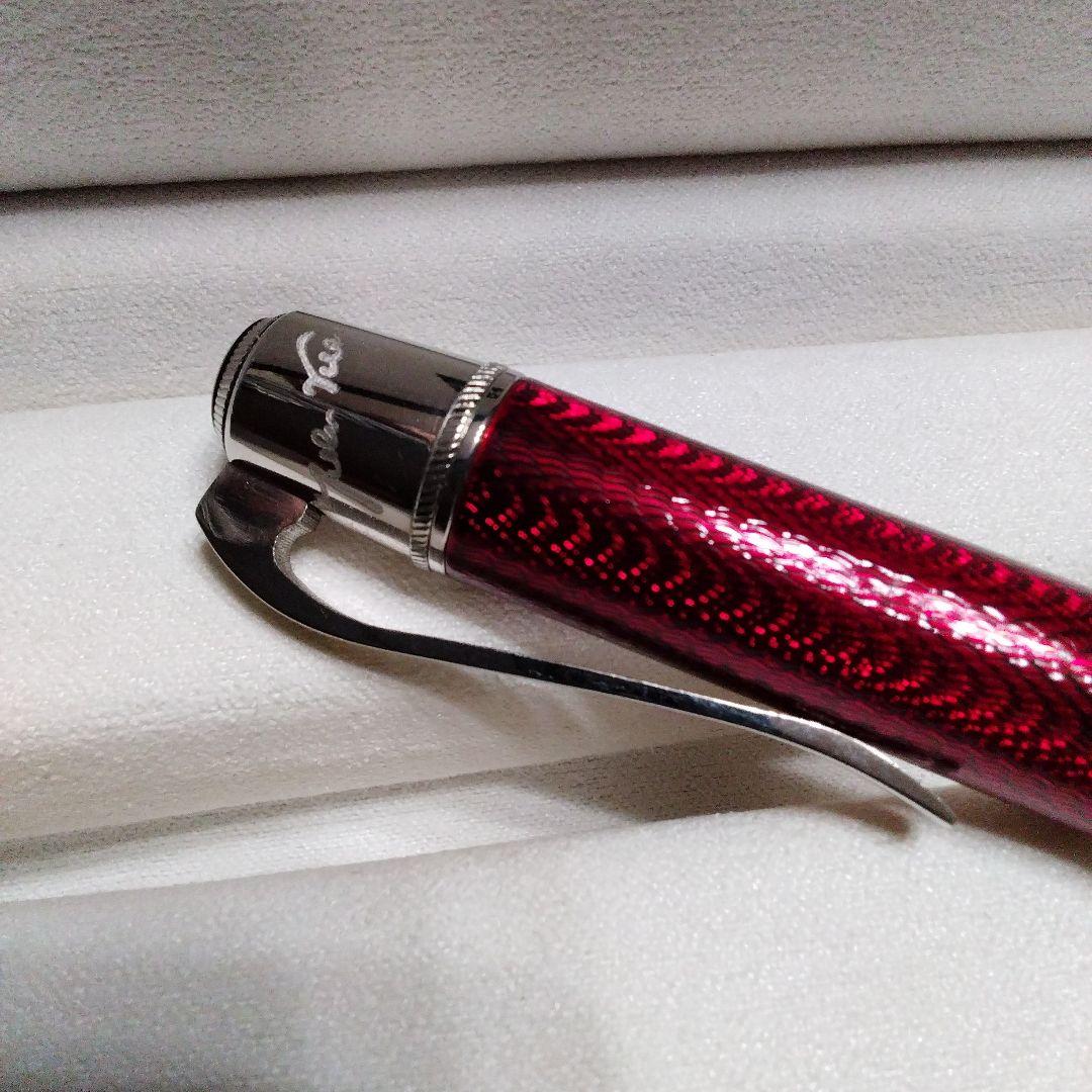 美品　MONTBLANCモンブラン ボールペン　レッド