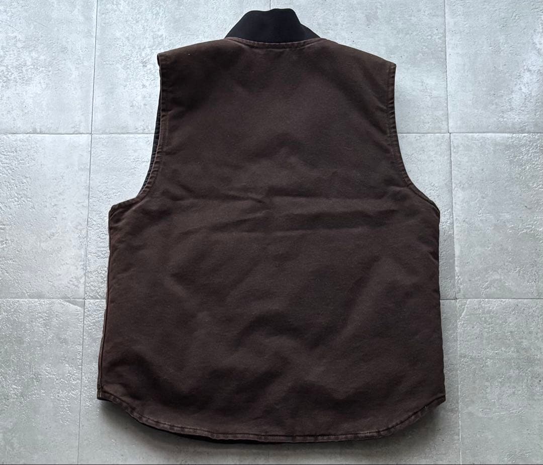 カーハート　ダックベスト　V02 DKB ブラウン　Mサイズ　サイズ感◎