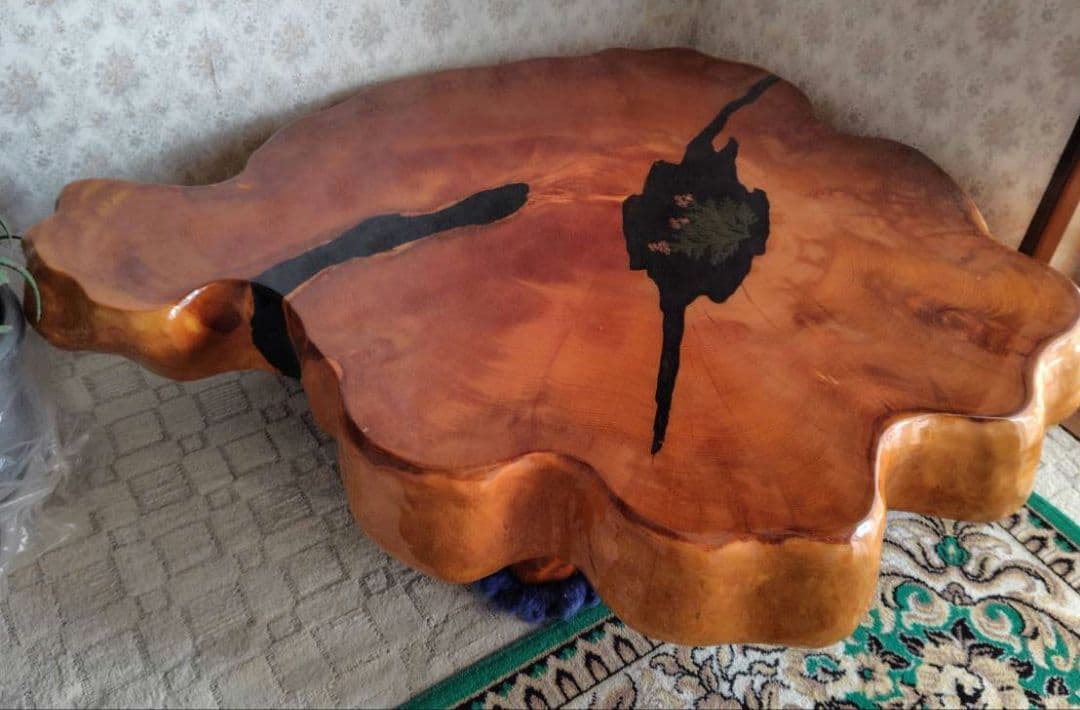 ユニークな自然木の座卓　値段相談可