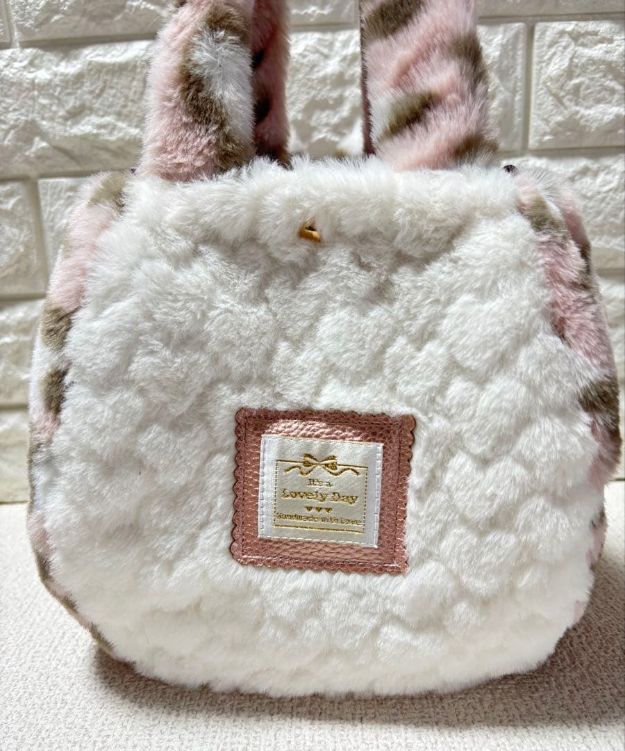 山*ば様 コヤンイサムチョン　ファーバッグ　ヒョウ柄ピンク　ルミちゃん