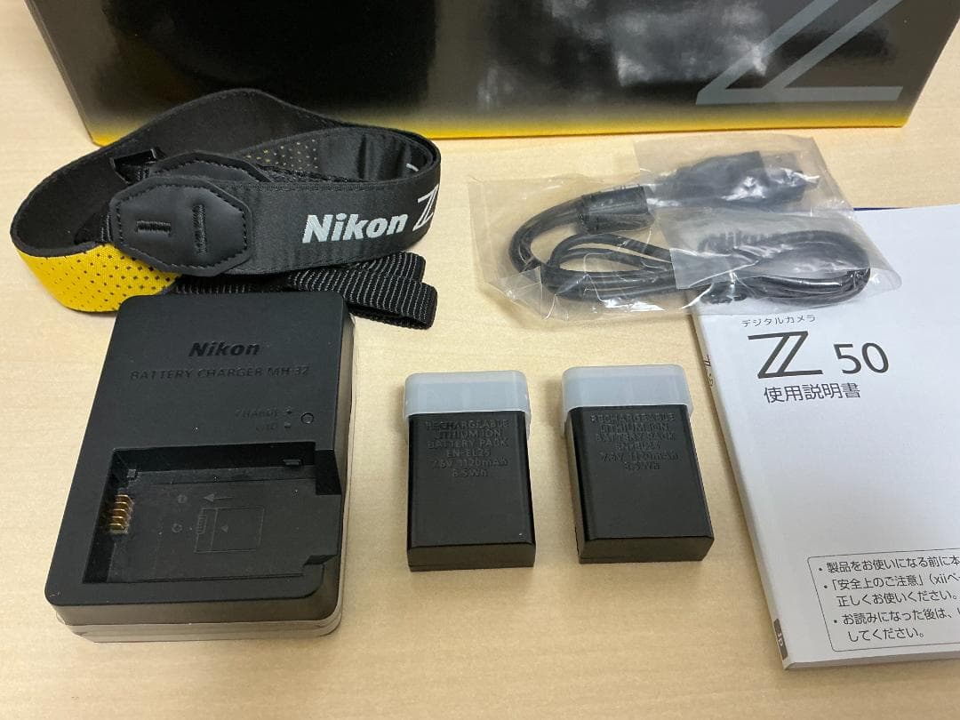 【中古】Nikon ニコン Z50 ダブルズームキット 元箱付き・バッテリー2個
