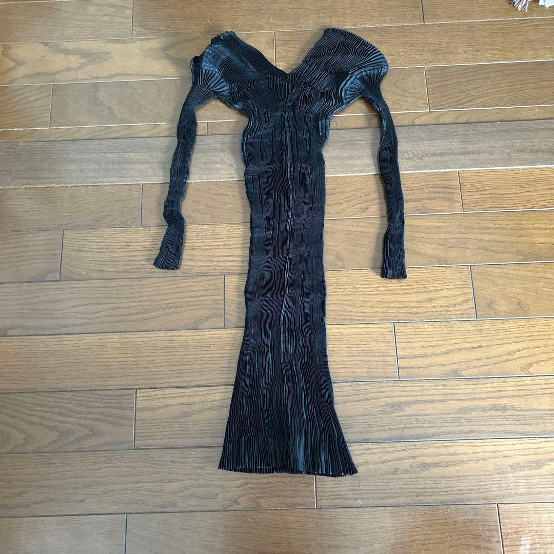 プリーツワンピース　ブラック