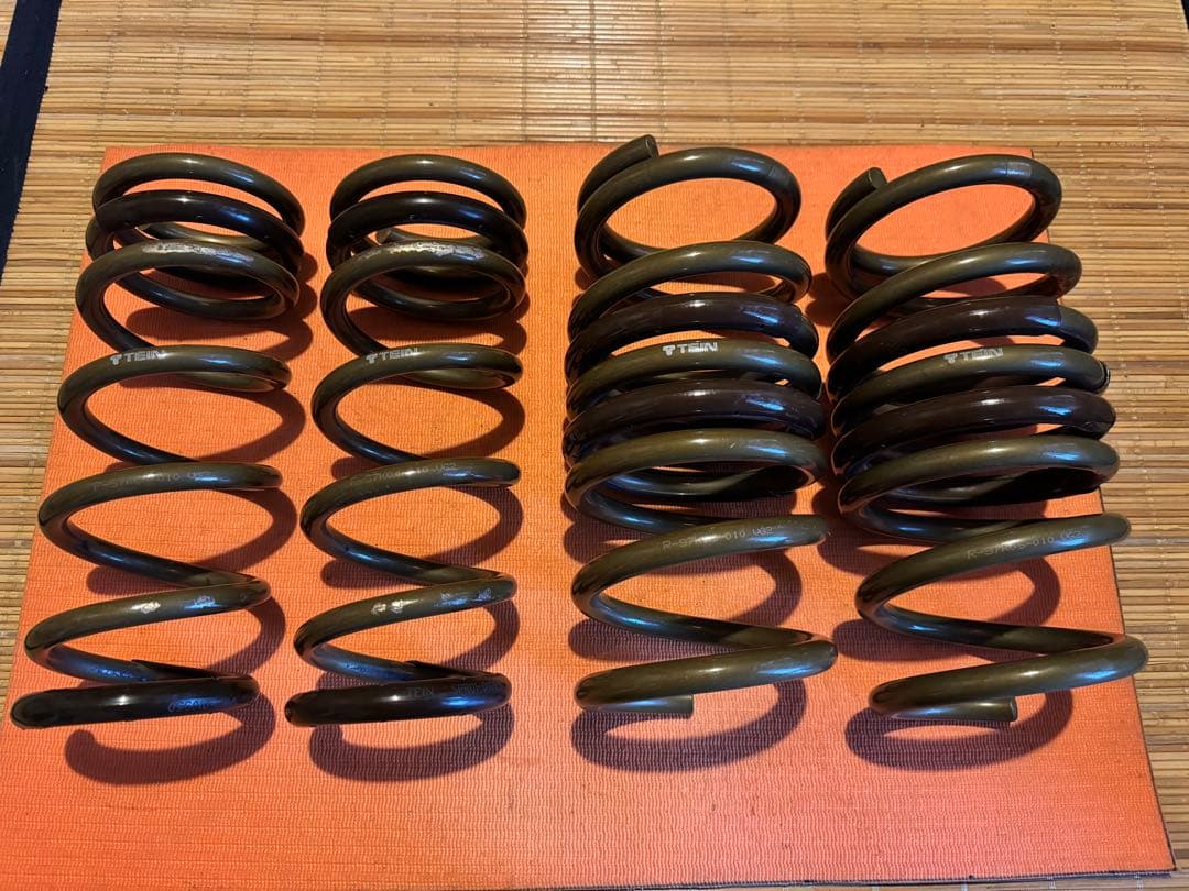 【美品・送料込み】Z34 用　TEIN　テイン　ダウンサス