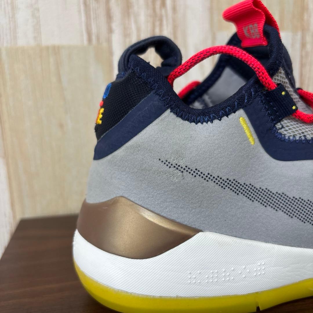 NIKE KOBE ナイキ コービー26㎝　バスケットシューズ　おしゃれ