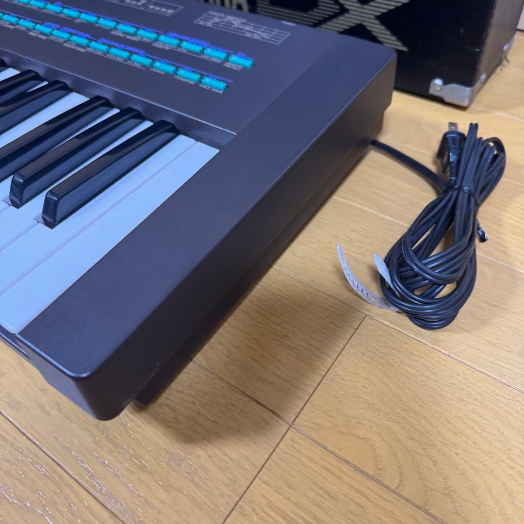 YAMAHA DX21 シンセサイザー　ソフトケース付き　ヤマハ　音楽　作曲