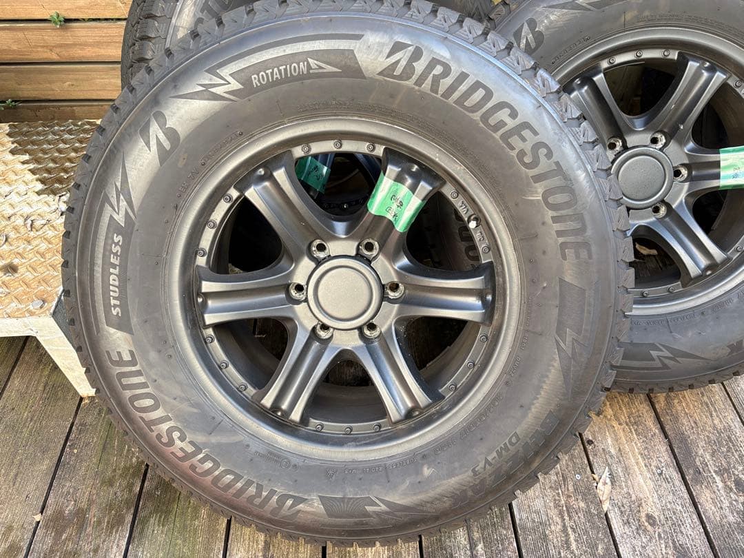 まーくん専用　プラド 150 スタッドレスホイール付き