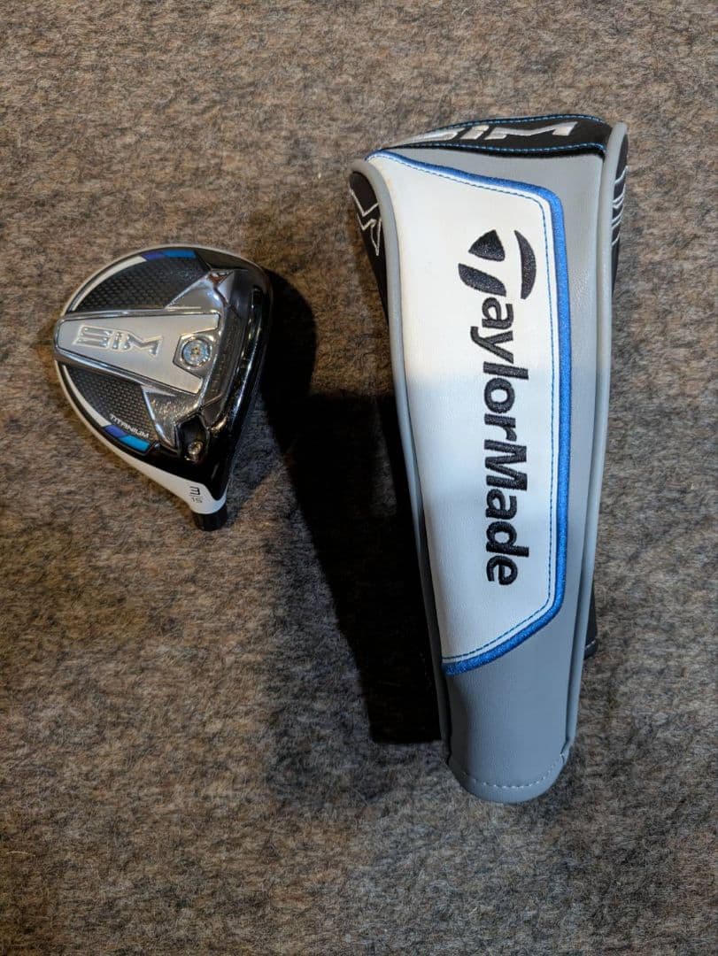 ヒエTaylorMade SIM３ｗ15° 　シャフトTM50　SR