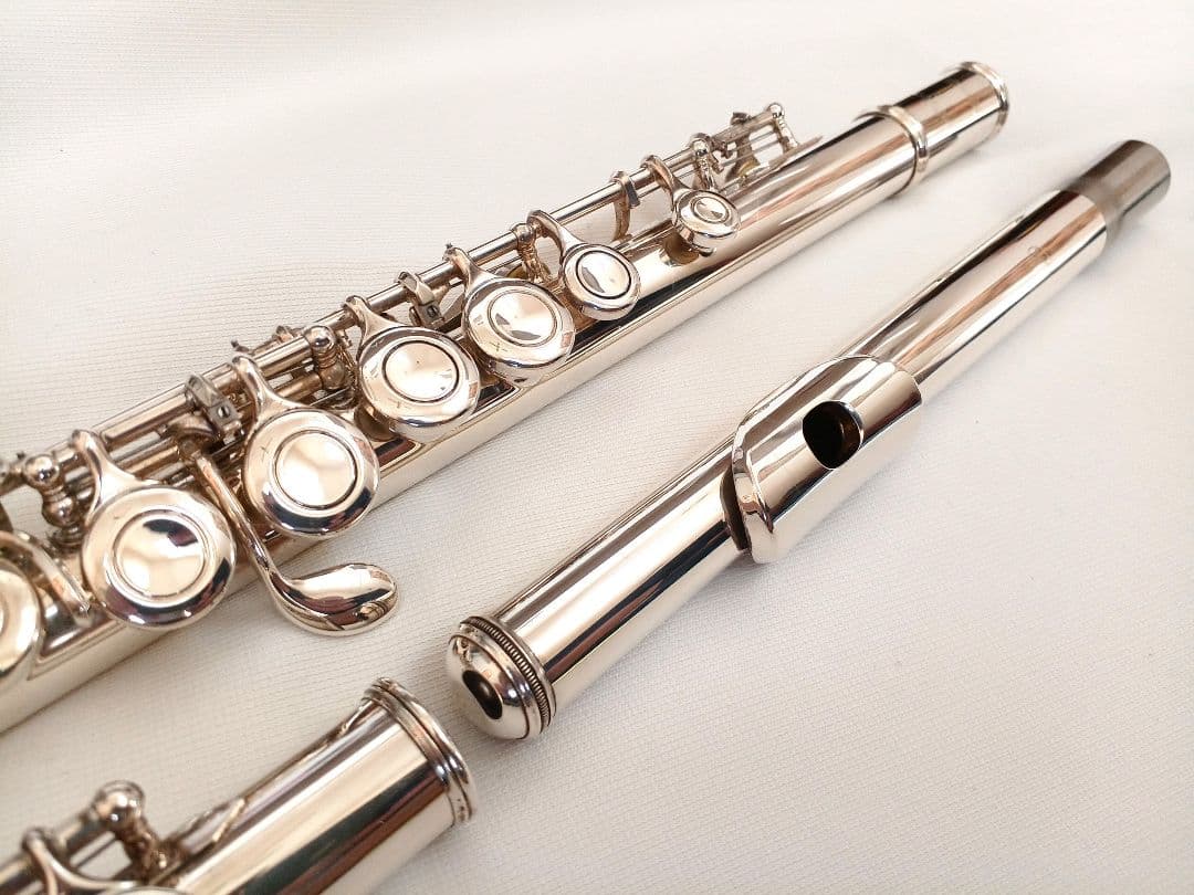 ♦後期モデル♦ヤマハ フルート YFL-211♦良く鳴る美品