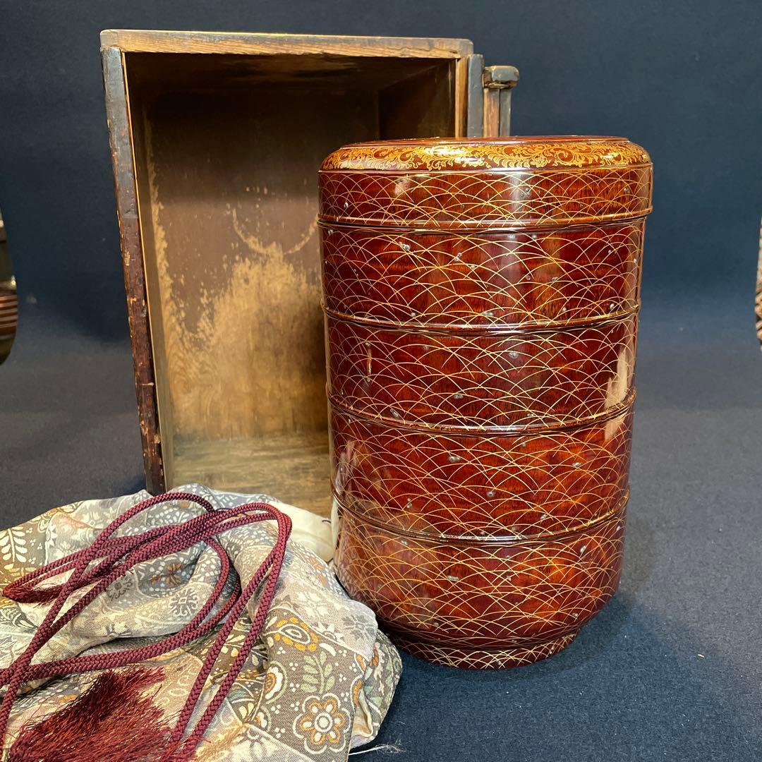 時代物「秋草に露 蒔絵」の『丸型重箱』仕覆・共箱付※美品　重箱　野弁当箱　漆器