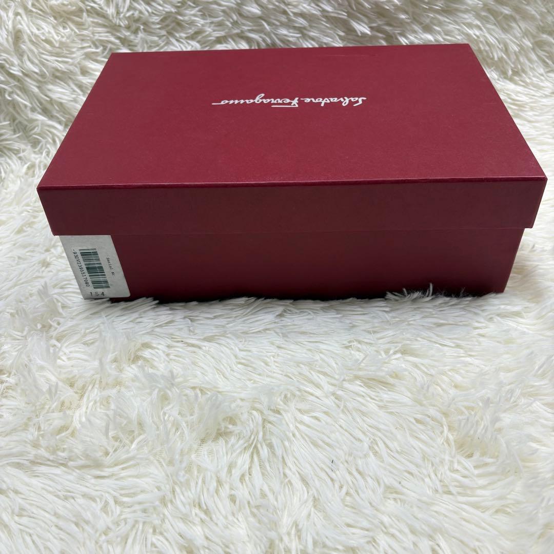 ク*ケ様 サルヴァトーレ　フェラガモ　本革　ローファー　ロゴ　24cm 8 ミン