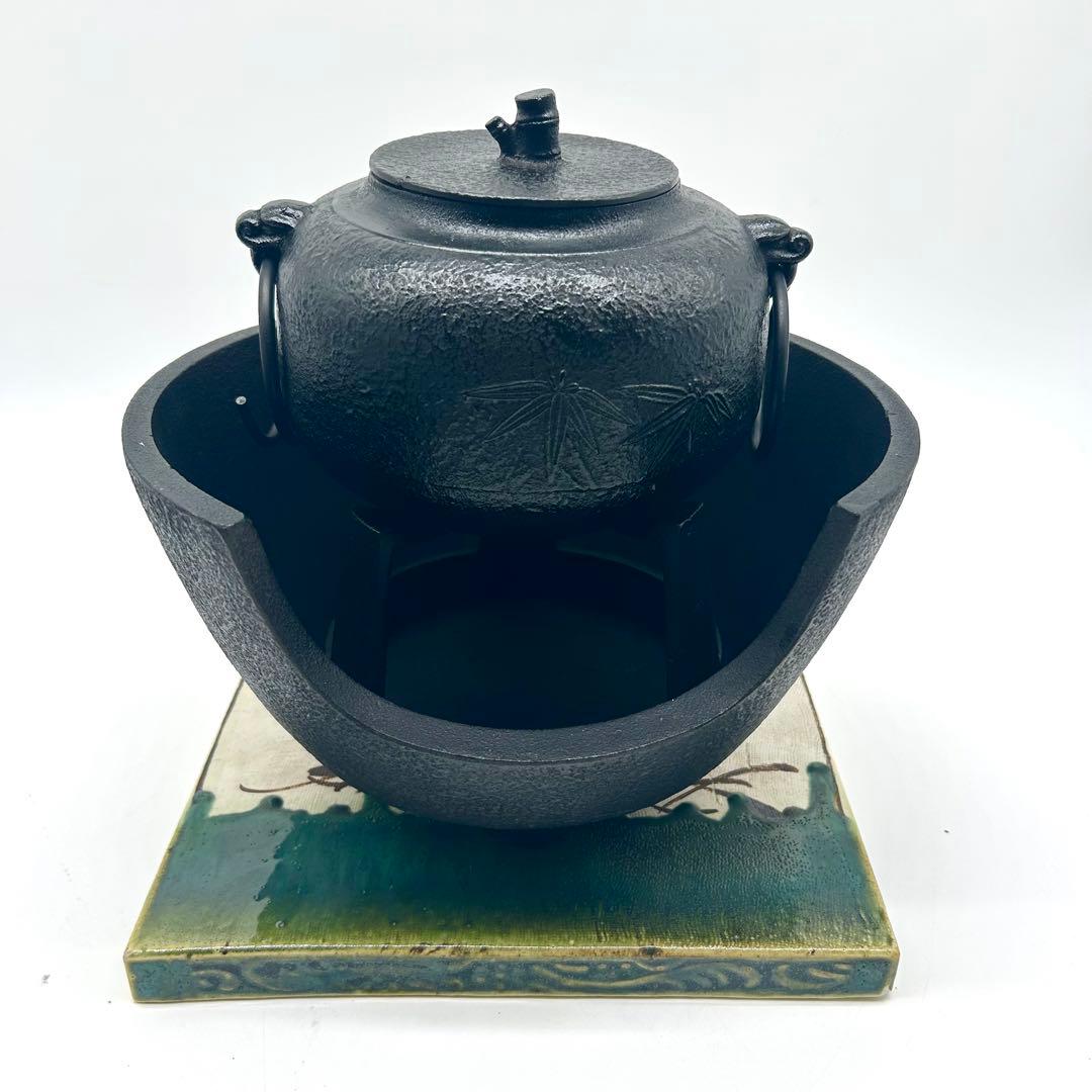 【茶道具】鉄鋳物 茶釜 五徳 風炉 釜環 織部敷板