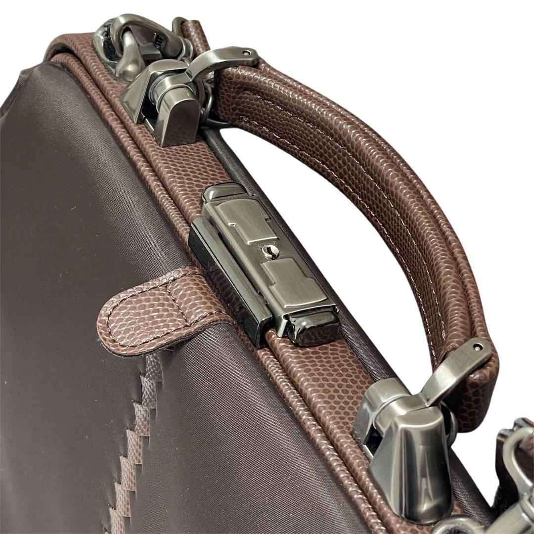 美品 豊岡鞄 YOUTA ダレスリュック 縦型 Airシリーズ 軽量 撥水加工