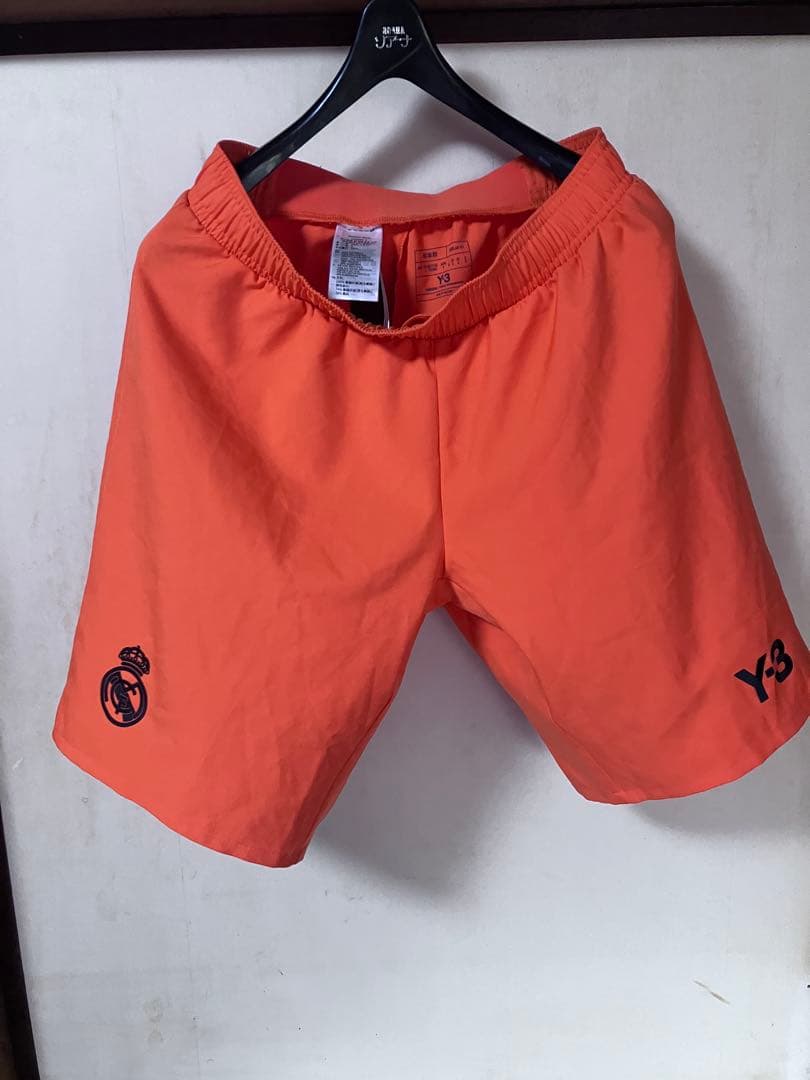 Y-3 レアル・マドリード ショートパンツ オレンジ