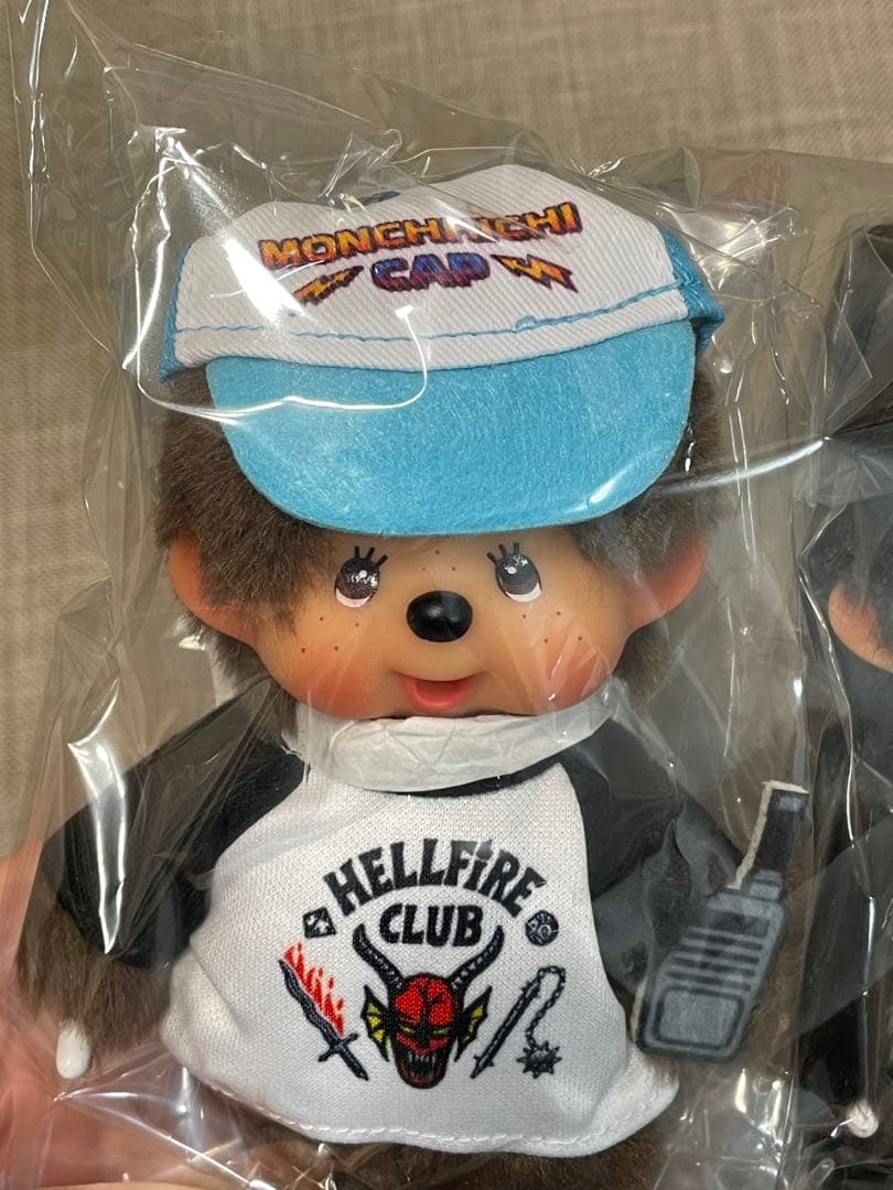 モンチッチ　ストレンジャー　シングス　キーチェーン　2体セット