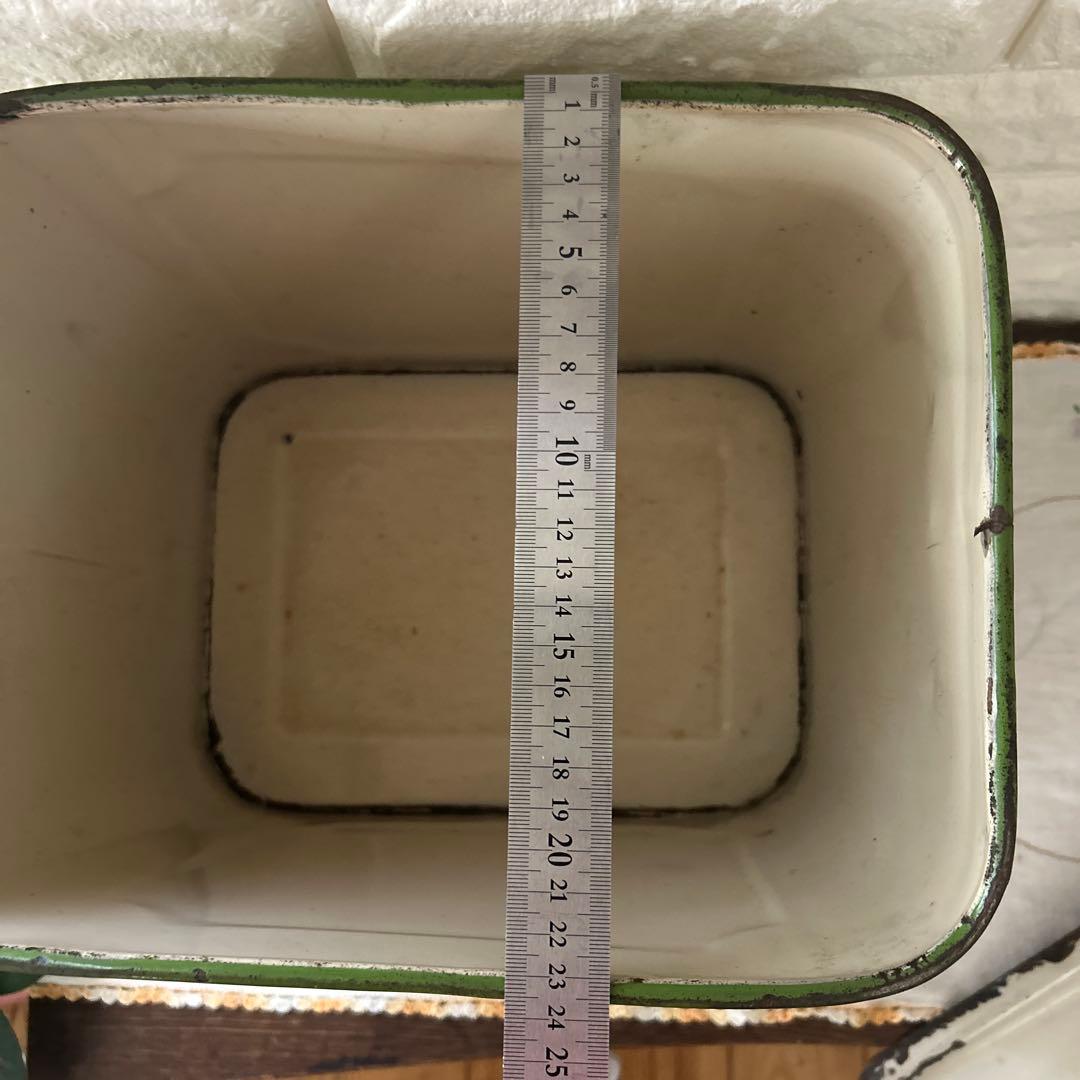 アンティーク　ホーロー　ブレッドボックス　クリーム&グリーン