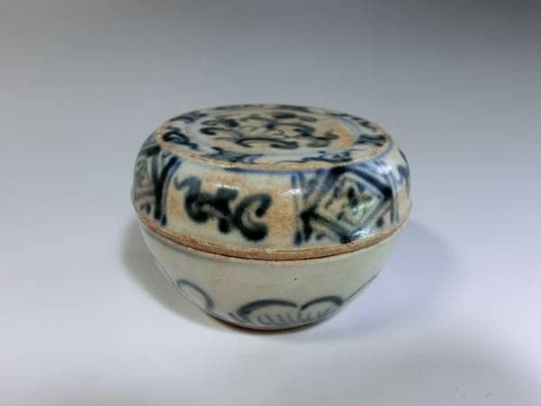 蓋物■呉須安南 古い染付 安南 丸香合 花唐草 青華 古玩 時代物 骨董品■