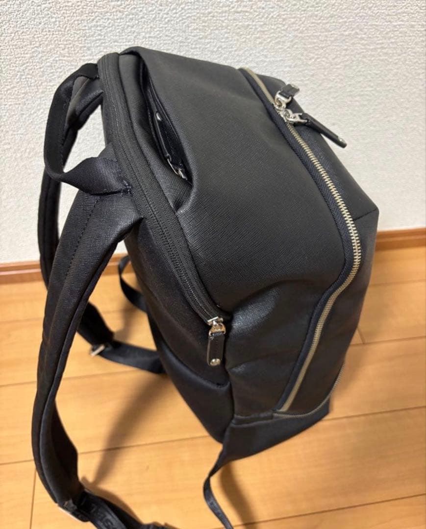 ド*ン様 VESSEL SKYLINE LUX ベゼル バックパック リュック