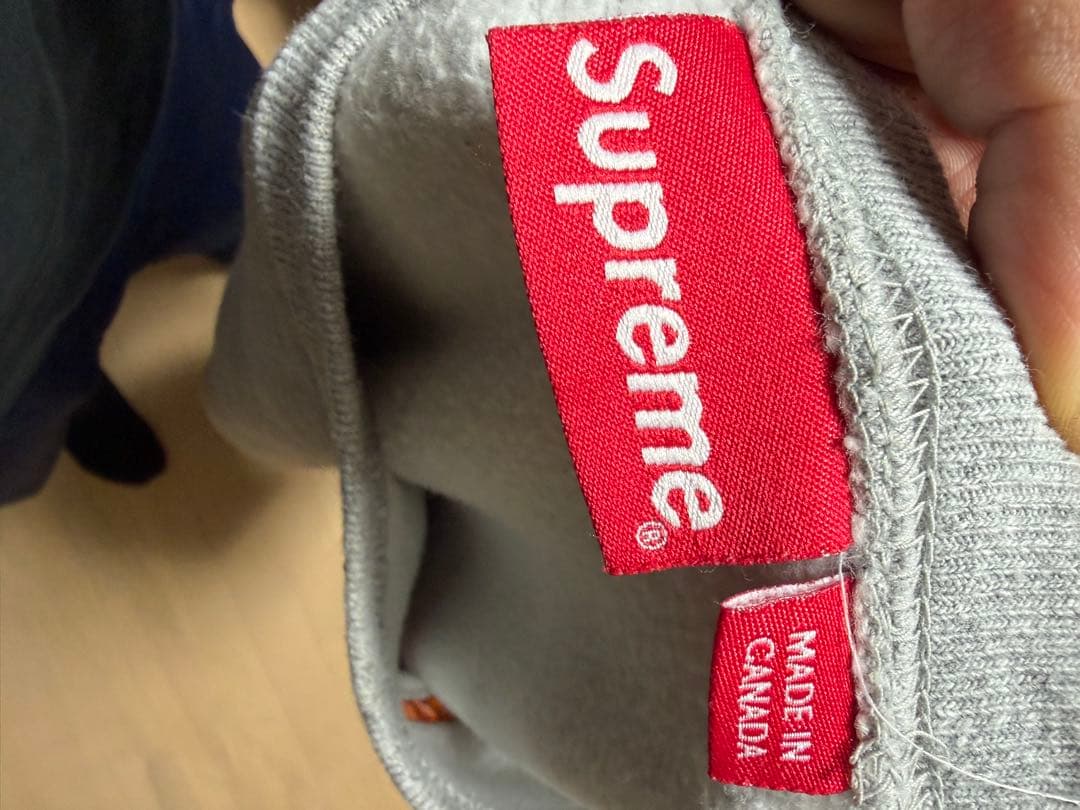 Supreme トレーナー　M