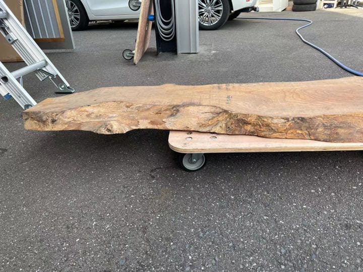 貴重品ケヤキの板