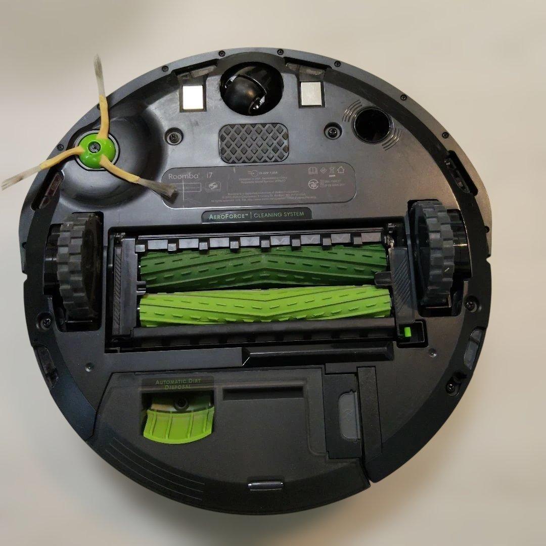 Roomba i7ロボット掃除機本体&クリーンベース　 他付属品付き