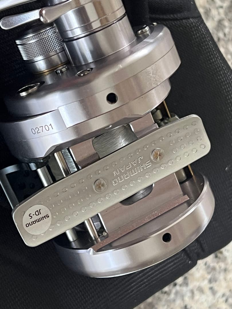 シマノ / SHIMANO ● 11 カルカッタコンクエスト50DC ハイギア