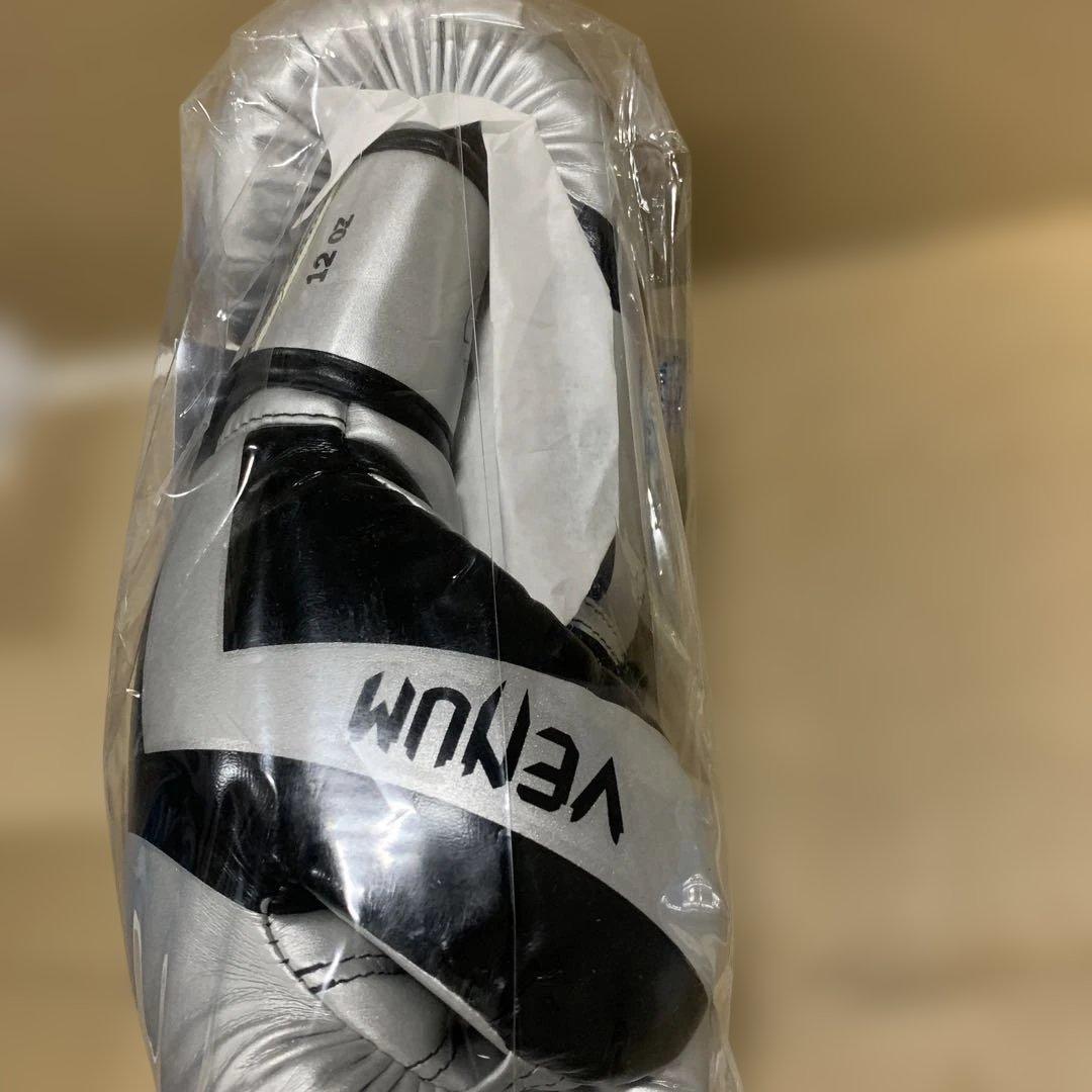 新品　VENUM ボクシング グローブ ELITE 1392-451 12oz