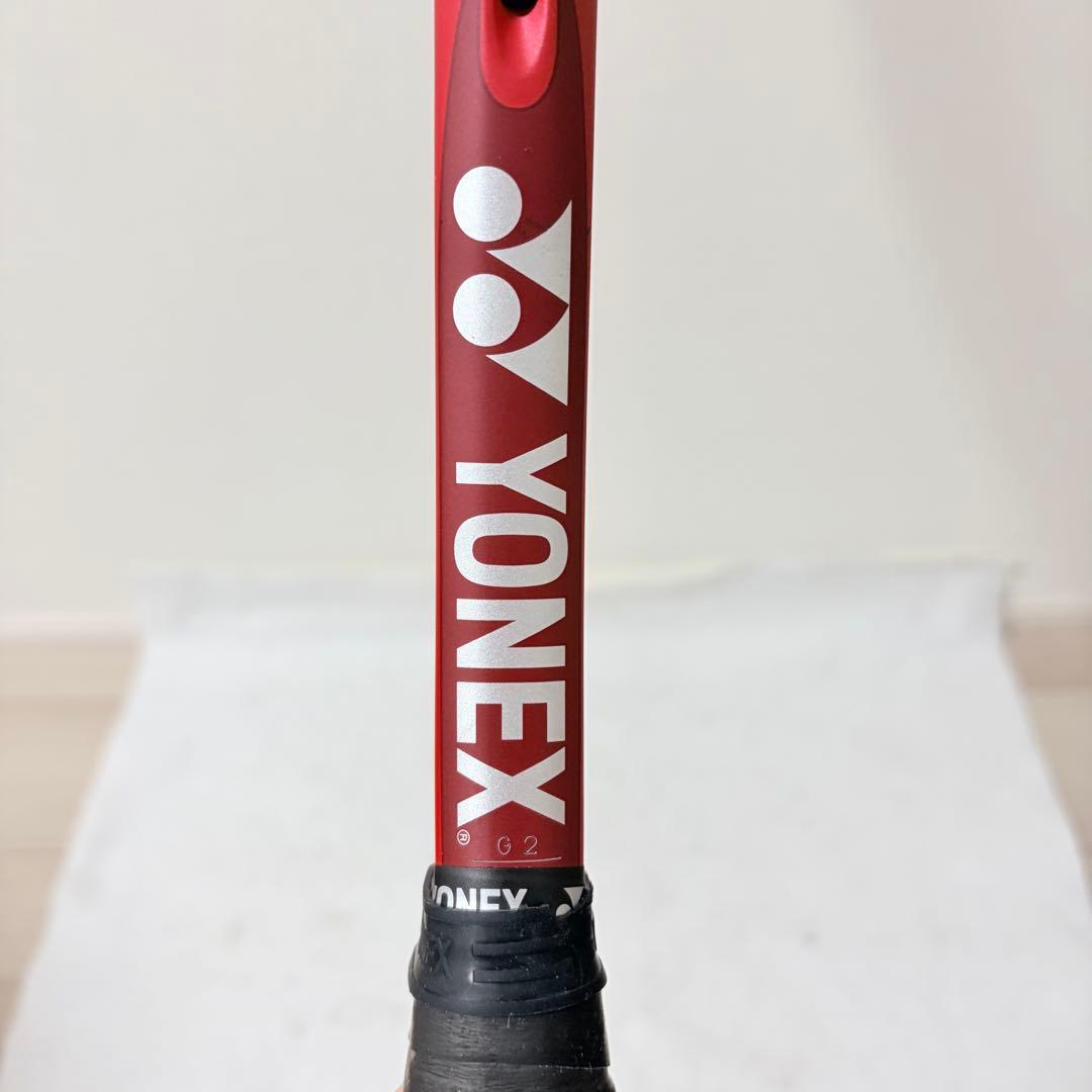 極美品 YONEX VCORE 98 ブイコア テニスラケット G2